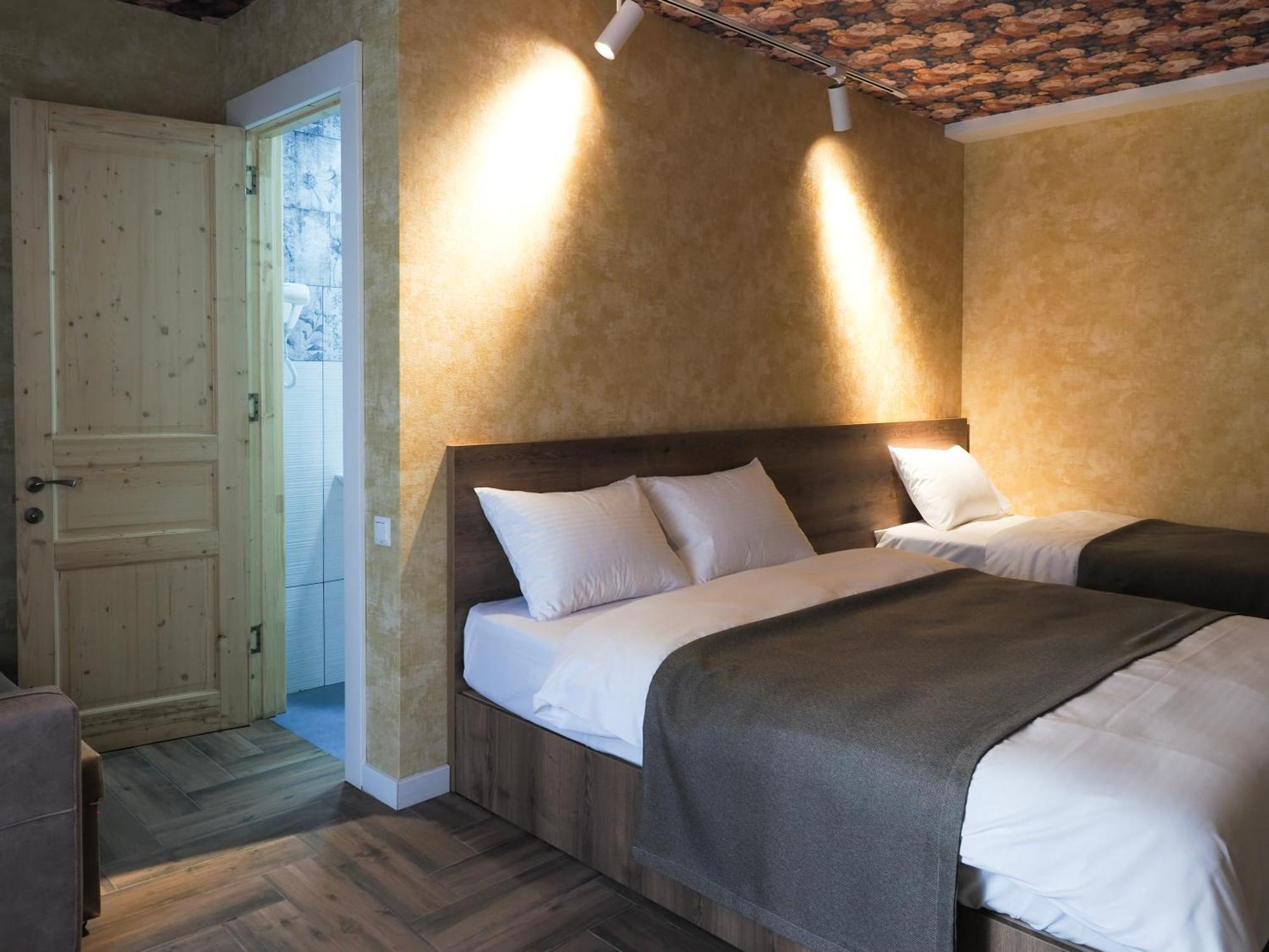 Hotel Hills In Old Tbilisi ภายนอก รูปภาพ