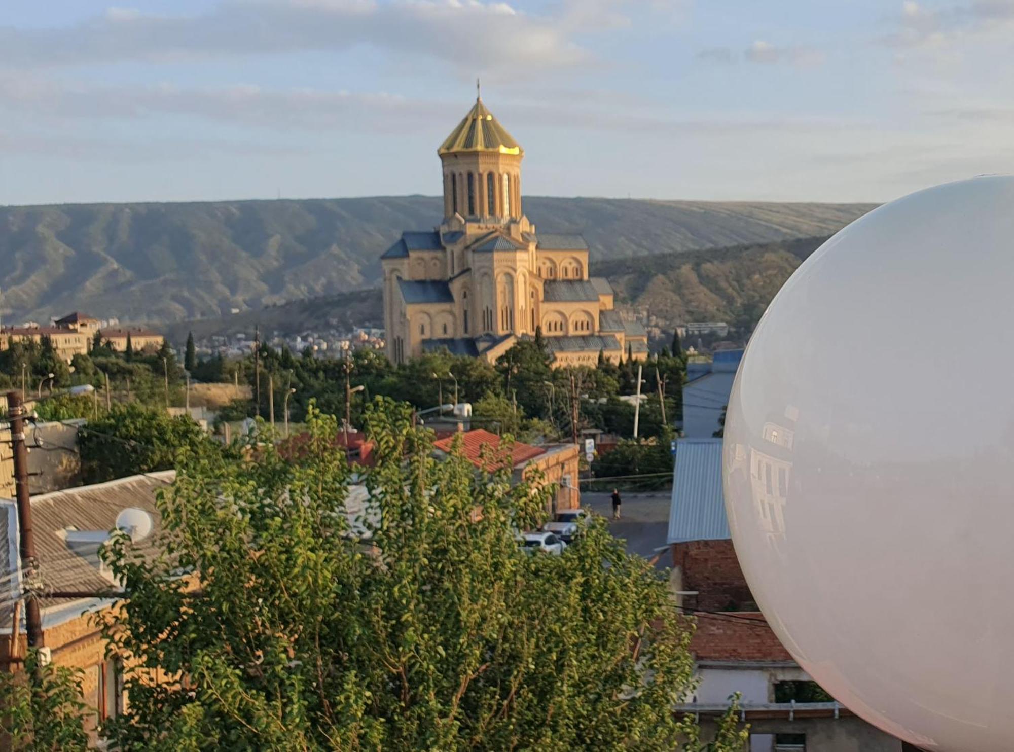 Hotel Hills In Old Tbilisi ภายนอก รูปภาพ